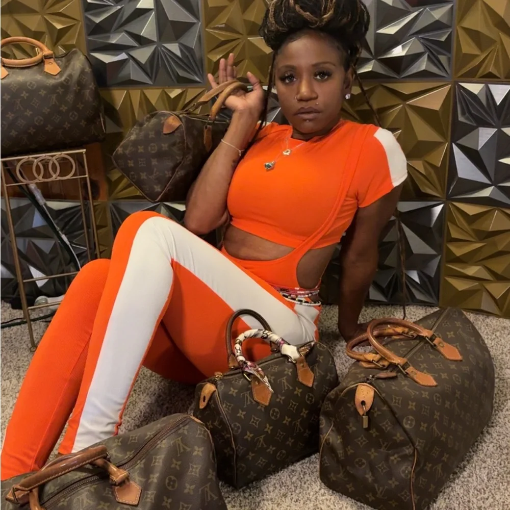 🛍️NEW*LIVE*LISTING🛍️IM LIVE!🎉
Unfortunately I sold my last listing 😞 - Picture 4 of 10